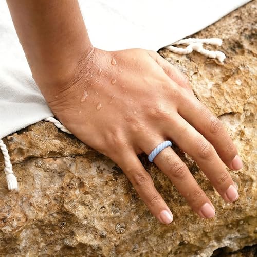 Image of Egnaro Women's Silicone Anniversary Rings, 2.5mm Wide 1.8mm Thick Stackable Rubber Wedding Band, Thin Stylish Comfort Fit Silicone Ring for Nurse, Workout, Work, Pregnancy, Travel, Daily Gift