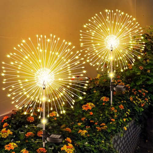 【Modalità di illuminazione innovative e funzione di memoria】La nostra luce da giardino per esterni è dotata di 120 perline LED sulla parte superiore e altre 4 sul palo trasparente. In modalità fuochi d'artificio, la luce solare si illumina come fuochi d'artificio che esplodono verso l'alto. Inoltre, il chip di memoria integrato salva le ultime impostazioni della modalità, eliminando la necessità di reimpostare quotidianamente.