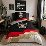 Offizielle DFB Bettwäsche zur Fußball EM 2024 in 135x200 80x80 cm aus 100% Baumwolle · Deutschland Bettwäsche Set Motiv Matchday · Fußball Bettwäsche in grau gestreift mit DFB Logo (grau 2 teilig)