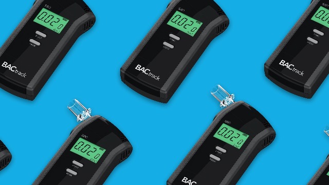 Amazon.com: BACtrack S80 Breathalyzer | Professional-Grade Accuracy | DOT &  NHTSA Approved | FDA 510(k) Cleared