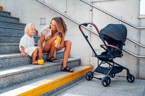 MoMi Kinderwagen ADELLE ab 6. Monat (bis 22 kg), klappbarer Buggy mit 360°-Sitz und 5-Punkt-Sicherheitsgurt, Einkaufskorb, mit Tragegriff zum Tragen nach dem Zusammenklappen