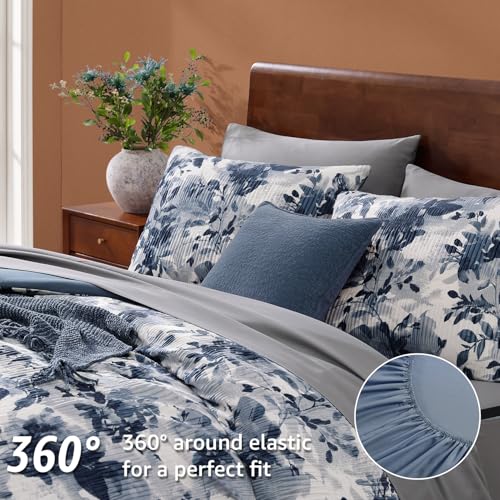 CASAAGUSTO Full Comforter Set, 7 PCS Navy Blue Floral Comforter Set with Flowers Leaves Pattern, Soft Velvet Design for Winter Full Size Bedding Set(80"X90")