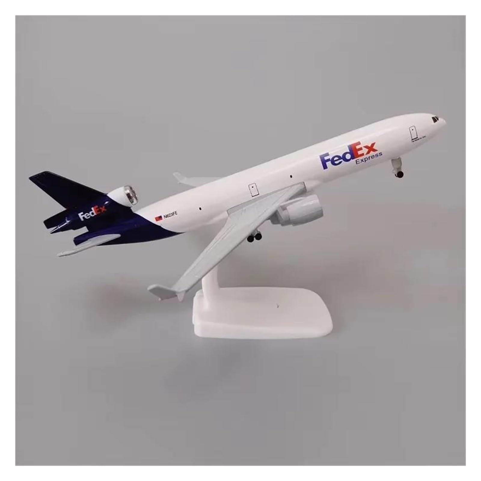 Odlewane zabawki samoloty 20 cm stop metalu dla linii Express Airlines MD-11 odlewany model samolotu samolot dekoracja samolotu model samolotu do zbierania i wystawiania