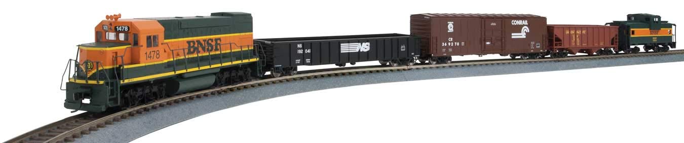 Walthers Trainline 931-1251 GP15-1 Diesel Freight Starter Set CP (DCC-Fitted)