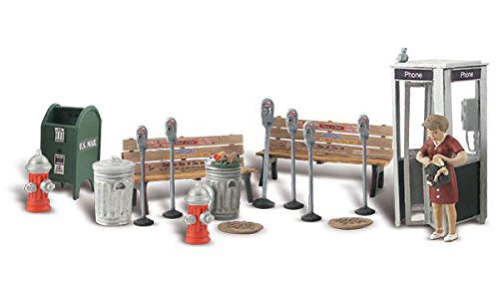 Woodland ScenicsStreet Accessories (Benches, Fire Hydrants, Parking Meters e