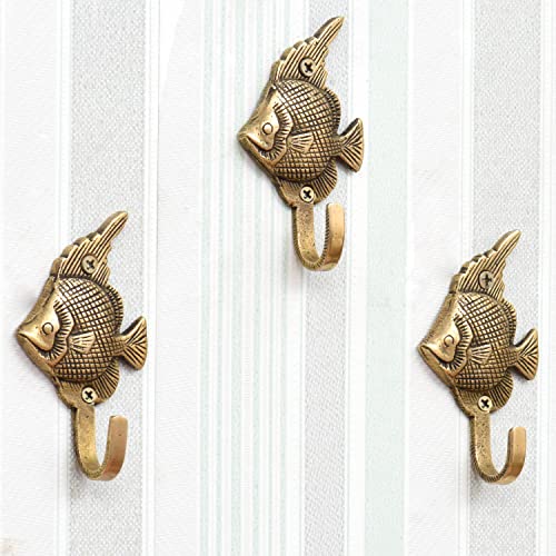 Indian Shelf Brass Fish Hooks Wall Mounted Key Hooks Fish Shaped Towel Hooks Beach Decorative Fish Key Holder for Wall Robe Coat Hat Hooks Nautical Coastal Fish Hooks Coat Hanging Decor 3 Pieces