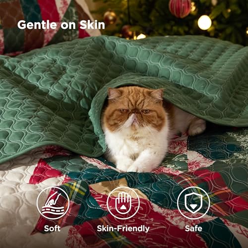 Image of Bedsure Christmas Quilts King Size, Christmas Tree Parttern Comforter Set