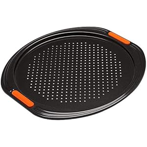 Le Creuset Toughened Non-Stick Bakeware Pizza Pan, Black