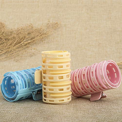 しっかりとカールをつけたいなら、中太カーラーを使いましょう。ミディアム・ロングヘアにコテやヘアアイロンで巻いたようなカールを作れます。ふんわりとした前髪を作りたいときにも◎