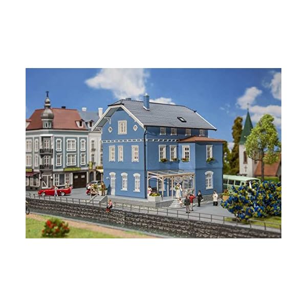 Faller FA 130439 - Café Das Haus, Zubehör für die Modelleisenbahn, blau, Modellbau – Bild 4