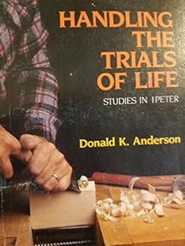 Paperback Handling the trials of life Book