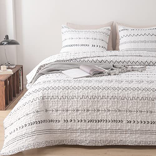 Durlengen White Quilt Set Queen Size 3Pcs,Bohemian Design With White & Black Geometric Pattern Printed On White, All Season Lightweight Coverlet Sets(Queen 90X96,Boho White) #TOP2