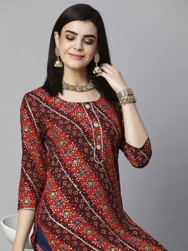 Image of GoSriKi Women's Cotton Blend Straight Printed Kurta with Pant Set