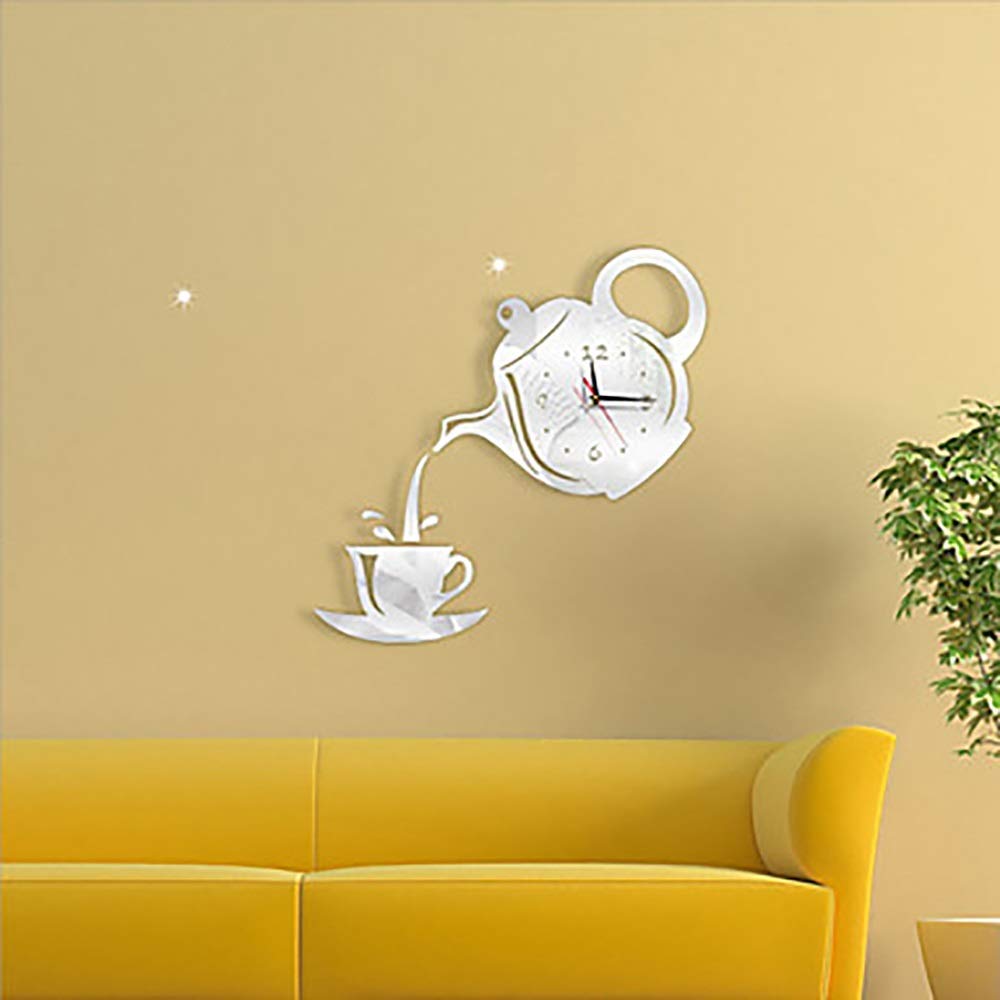 Horloge théière contemporaine or et argent en métal au style avant-gardiste