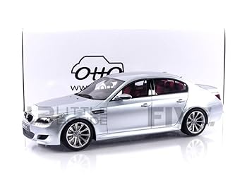Otto Mobile 1/18 - OT426 - BMW M5 E60 Faza 2-2008 : Amazon