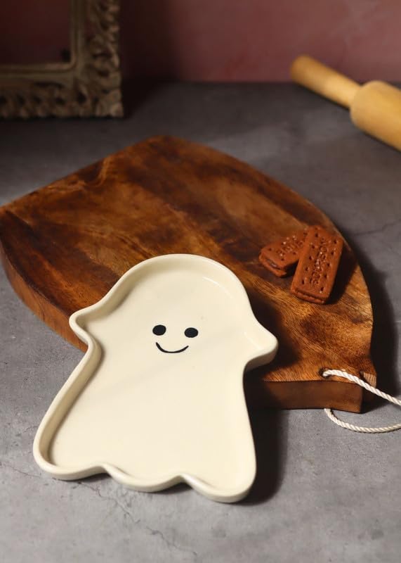 Image of WEAVING HOMES Spooky Ghost Handmade Dessert Plate, Size: 16 * 10 cm Microwave & Dishwahsher Safe (Set of 1)