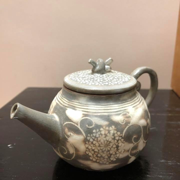 最上作品竹内靖之師山本陶秀備前(窯変）急須 最上作☆竹内靖之【師