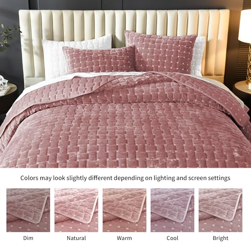 Image of Grassix Velvet Quilt Set King Size, Luxury Geometric Design, Blush Pink | Lightweight Velvet Comforter with 2 Pillow Shams, Soft Bedspread Coverlet, Quilted Bedding Set for All Seasons, 108 inchx96 inch