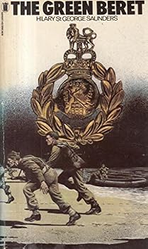Paperback The Green Beret Book