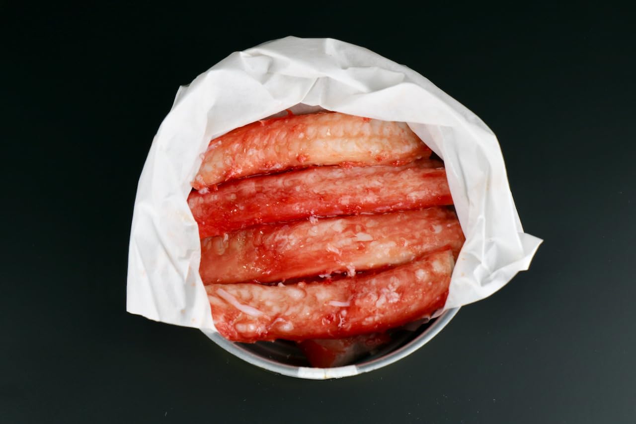 Chatka. Preserved in the traditional format with 100% red king crab legs, packaged in a jar to preserve the texture and qualities of the product. (65 gram)