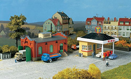 Auhagen 12227 Tankstelle mit Mechaniker-Werkstatt Modellierset