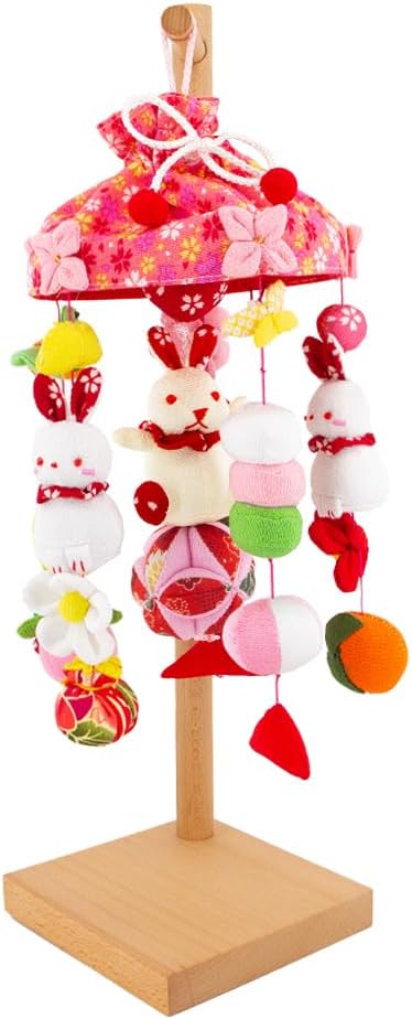 室内ちりめん鯉のぼり 五匹飾り 兜付 【WEB限定御祝価格】 | 人形の東