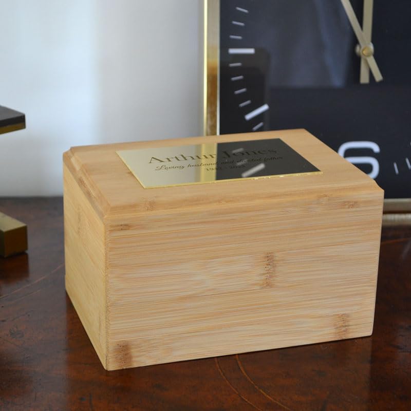 Urna de bambú personalizada para cenizas con mensaje grabado tradicional, rectangular de 2,2 litros, homenaje personalizado con placa de efecto latón