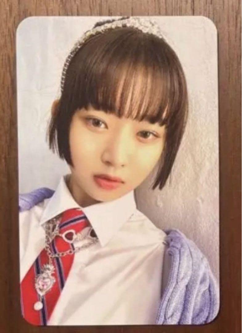 Amazon.co.jp: IVE レイ LoveDive トレカ musickorea : おもちゃ