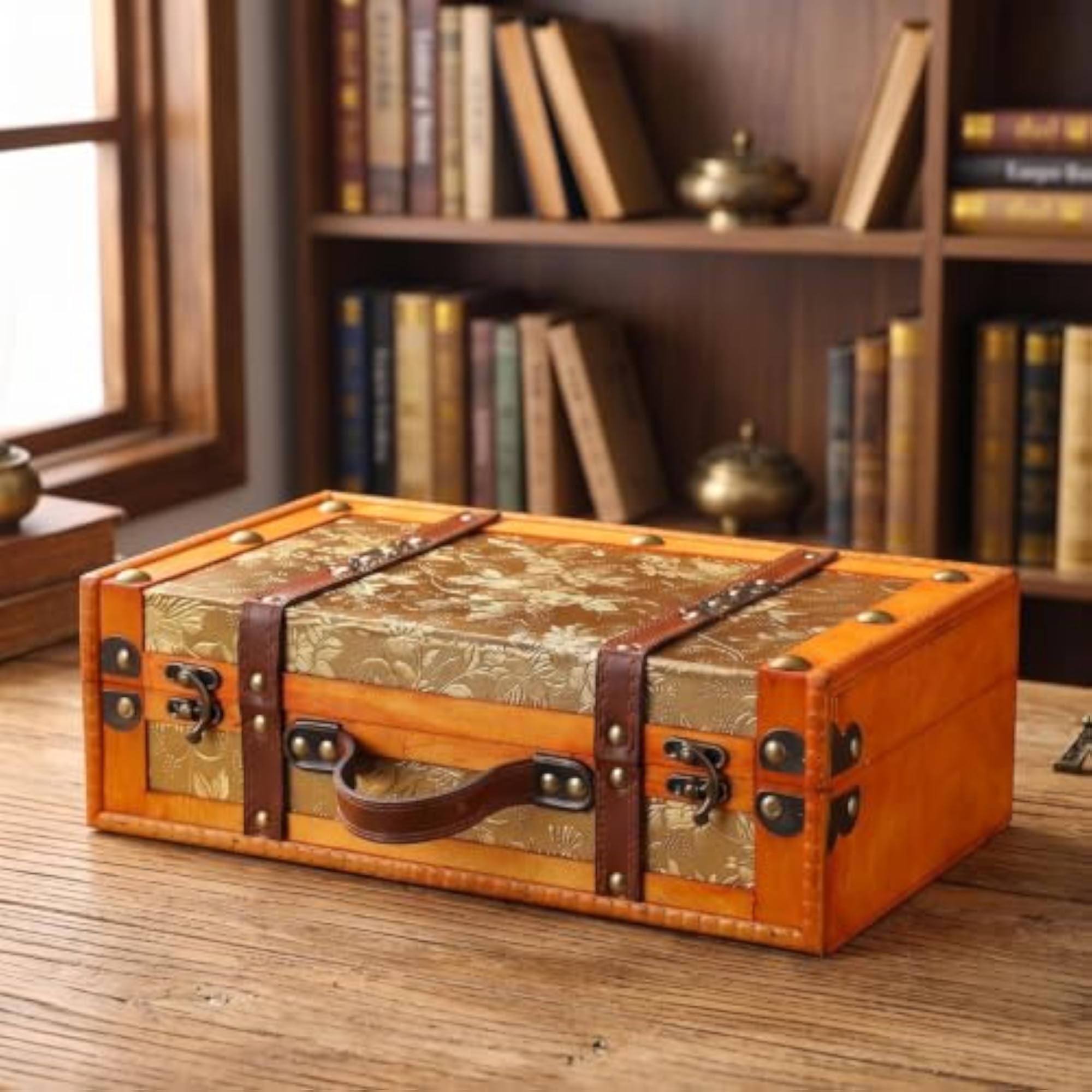 Antique-Style Wooden Chest with Handle