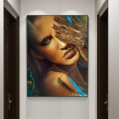 Toile femme sexy peinture dorée pour habiller un mur vide de salon