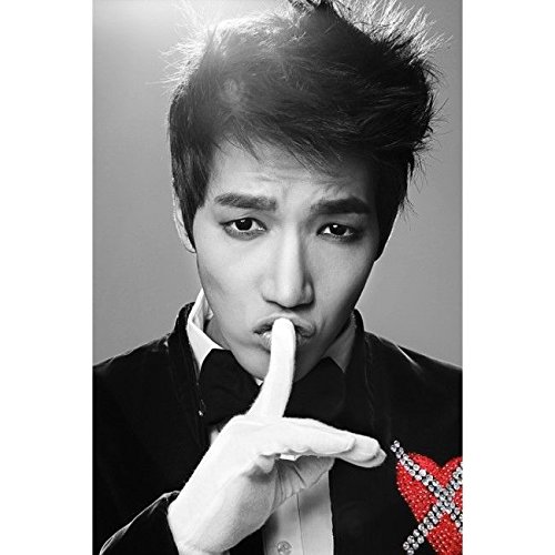 Vista 2 de 2PM JUN.K LOVE&HATE Japanese Solo Album CD+Photobook+6p Postcard+Tracking Number K-POP SEALED