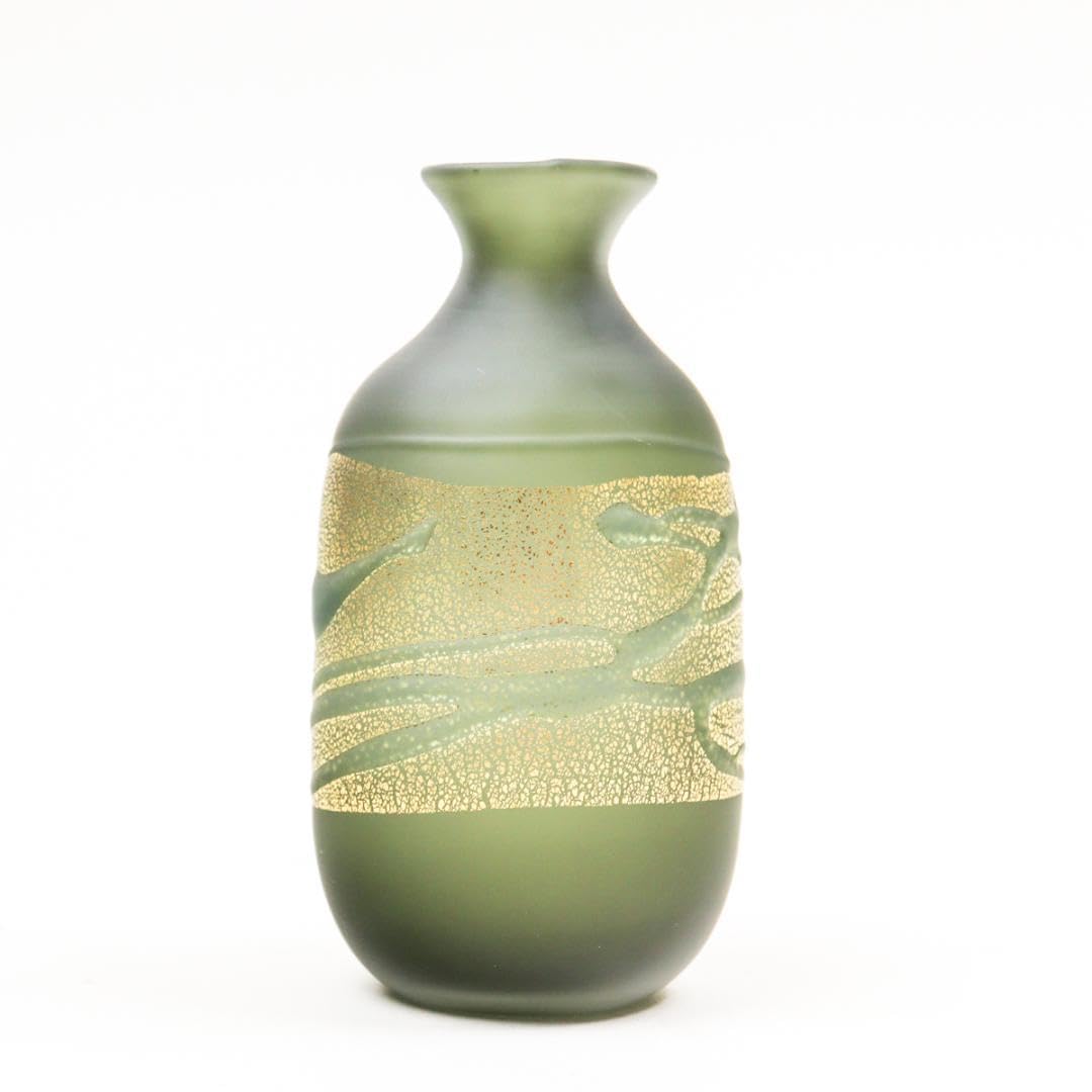 Koji Ishii Gold Maki Green Tokuri Sake Bottle with Box