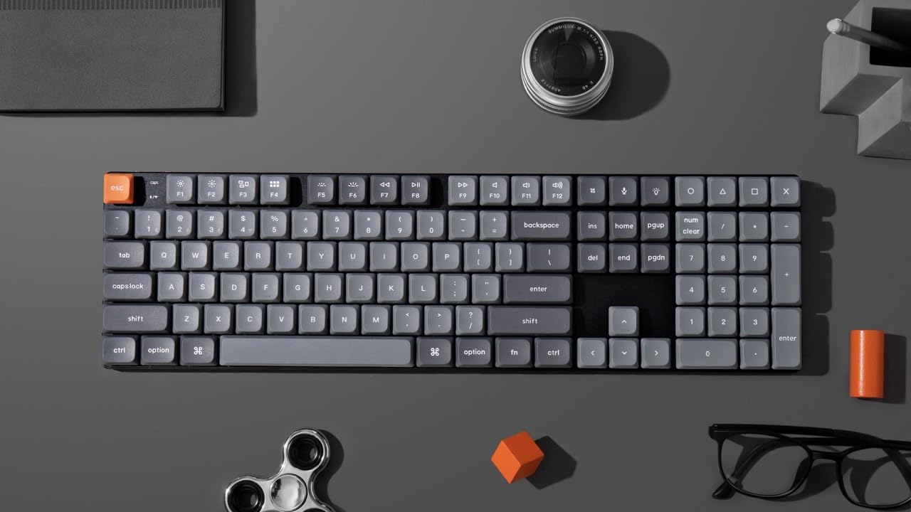 Keychron K5 Max Tastiera Meccanica ultra-sottile senza fili, programmabile QMK/VIA, 3 modalità Bluetooth/2,4 GHz/Cavo con LED bianco, Low Profile Gateron Red Switch, copritasti in PBT