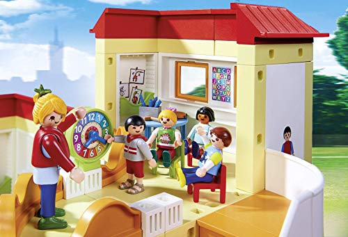 PLAYMOBIL City Life 5567 Kita Sunshine mit beschriftbarer Tafel und Uhr mit verstellbaren Zeigern, ab 4 Jahren [Exklusiv bei Amazon]