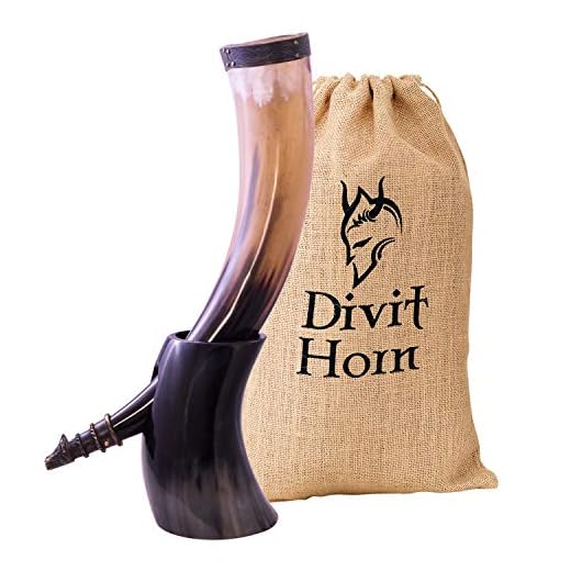 Divit - Cuerno para Beber con Soporte de Hierro, auténtico Cuerno Medieval para Beber Cerveza | Adornos de latón y Saco de Regalo de arpillera Incluido | Capacidad de 16 oz (400-500 ml)