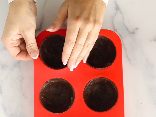 Amazon.com: Handstand Kitchen 18-Piece Ultimate Hot Cocoa Bomb