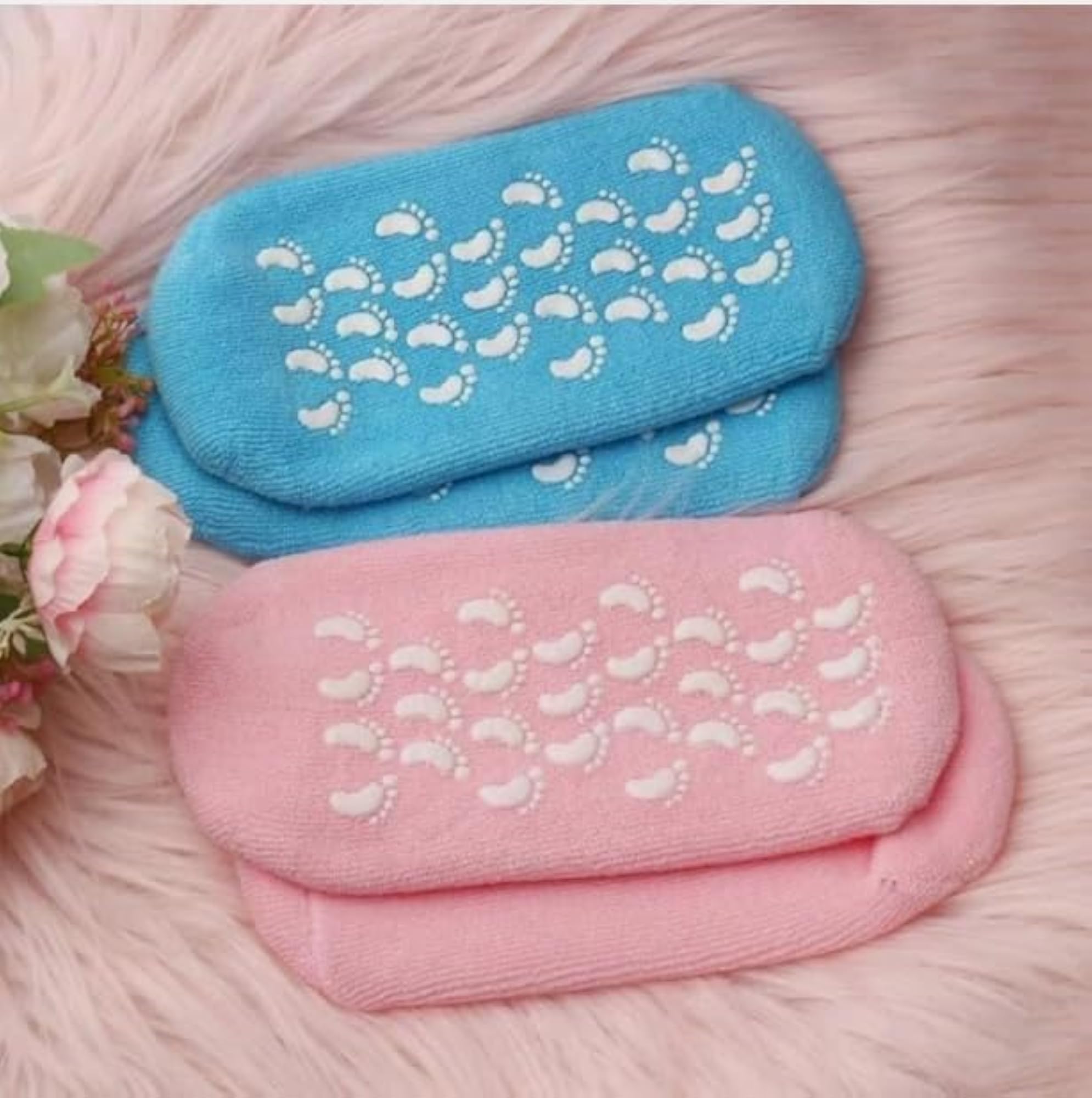Moisturizing Silicone Gel Socks with Foot Cream Roll On
