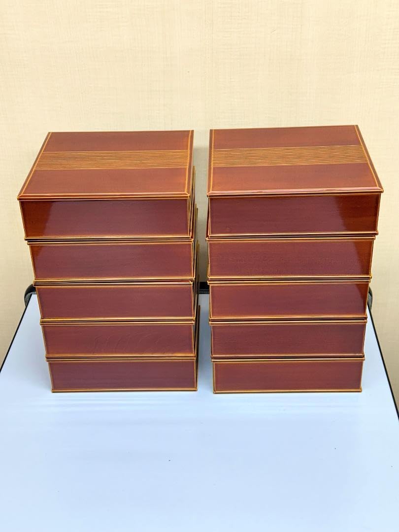 未使用 懐石道具 瓢箪形 信玄弁当 秀衡塗模様 三段弁当箱 千筋内朱五客揃 紙箱 未使用 懐石道具 瓢箪形 信玄弁当 秀衡塗模様 三段弁当箱 千筋内