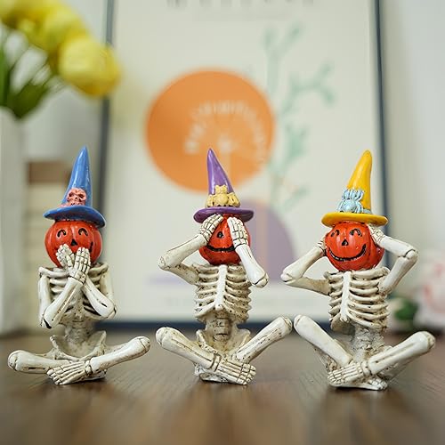 Citrouille squelette d'Halloween décor de bureau compact contre le manque d'espace