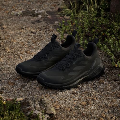 Image of adidas Mens Terrex Free Hiker 2.0 Low Gore-Tex Hiking Hiking Sneakers Shoes - Black