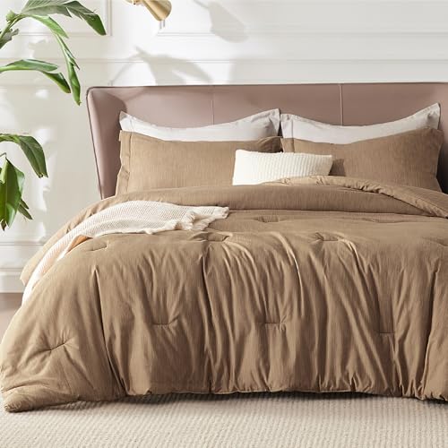 Bedsure King Size Comforter Set - Brown Soft Bedding for All Seasons, Cationic Dyed Bed Set, 3 Pieces, 1 King Size Comforter (104'x90') and 2 Pillow Shams (20'x36'+2')