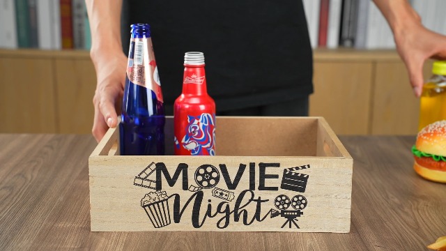 GlikCeil Movie Night Supplies Snack Trays with Handles Reusable Wooden Movie Gift Basket for Theater Popcorn Bucket Bowl Box Container Family Room Valentine's Day Decor(Rustic Wood)