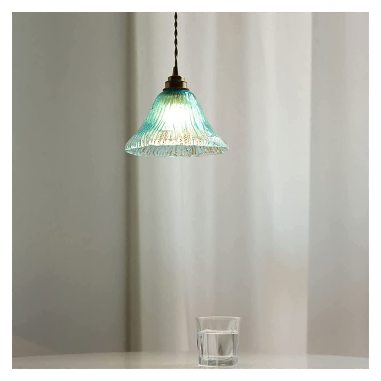 Prostota Kolorowa szklana lampa wisząca do lampki nocnej Gradientowa szklana oprawa sufitowa do wyspy kuchennej Lampa wisząca do lampy Foyer 7in (niebieski/zielony) Present