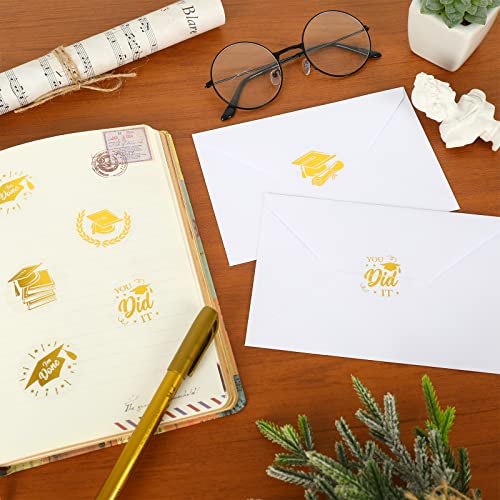Whaline 600Pcs Clear Gold Graduation Stickers Assorted Pattern 2023 Congrats Grad Self-Adhesive Stickers Round Transparent Graduation Cap Sealing Labels For College High School Graduation Party #TOP3