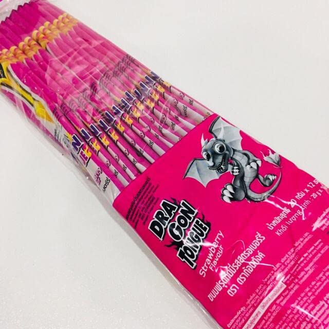 Miniatura 3 de Dragon Tongue - Gomitas dulces y ácidas con sabor a fresa (paquete de 12), 8.46 onzas