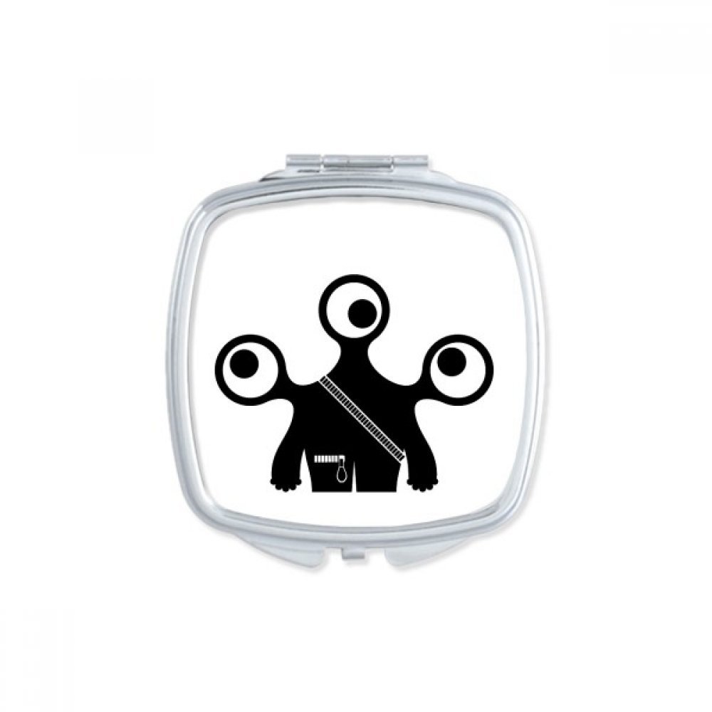 Miroir compact univers alien pour ne plus rater vos retouches de maquillage