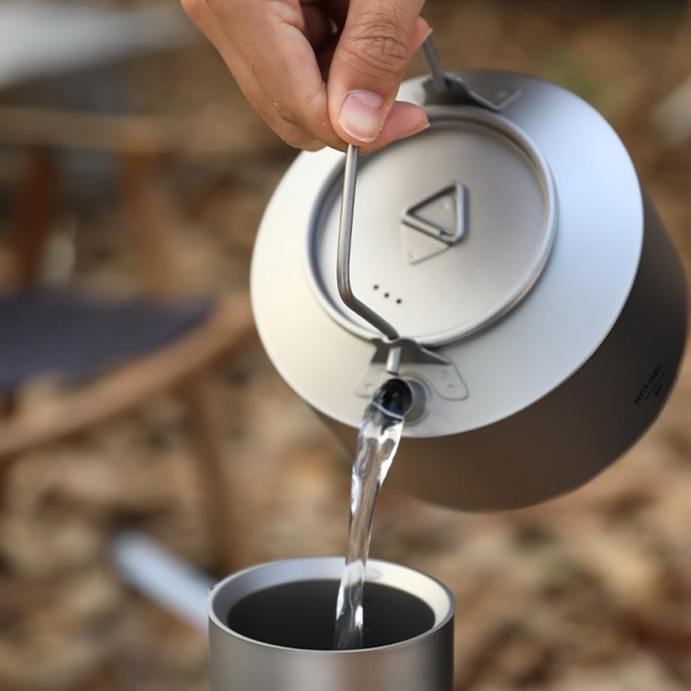 Bollitore leggero in puro titanio da 980 ml, manico pieghevole per un facile trasporto durante il campeggio e i viaggi (stile satinato)