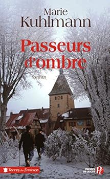 Paperback Passeurs d'ombre [French] Book