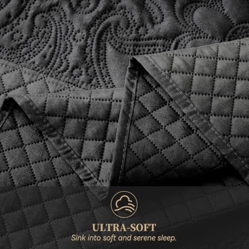 Image of Qucover Alaskan King Bedspread 132x120 Oversized Quilt Set, Black Paisley