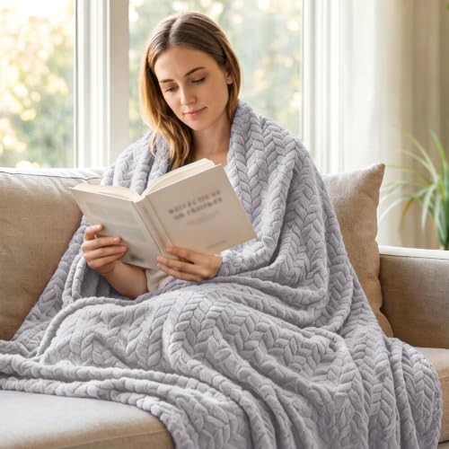 Image of Exclusivo Mezcla Fleece Blanket King Size for Bed, Light Grey Soft Plush Bed Blanket, Lightweight Flannel Throws for All Seasons, 90x104 Inches